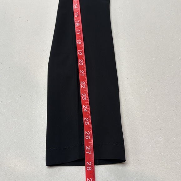 Lululemon Scuba Cut Nylon Side Pocket Drawstring Pant - Picture 7 of 9